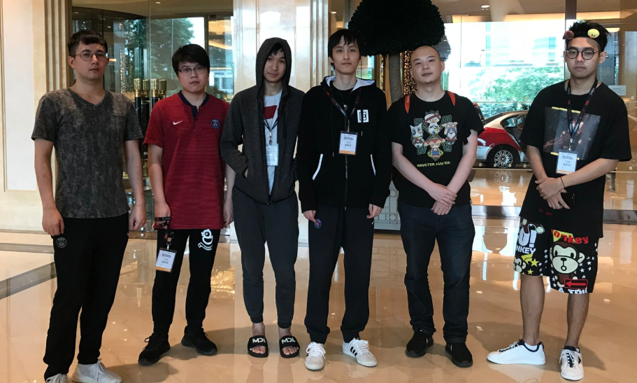 出现 出现